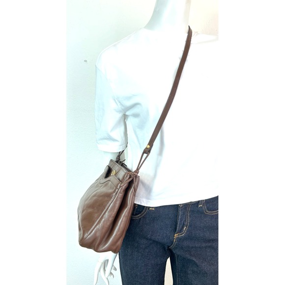 70s Leather Etienne Aigner Shoulder HandBag Brown Zip Snap Logo Medium EUC - Picture 3 of 13